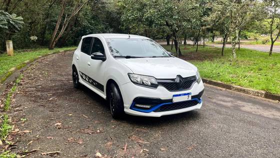 RENAULT SANDERO 2.0 16V HI-FLEX RS MANUAL RENAULT SANDERO 2.0 16V HI-FLEX RS MANUAL